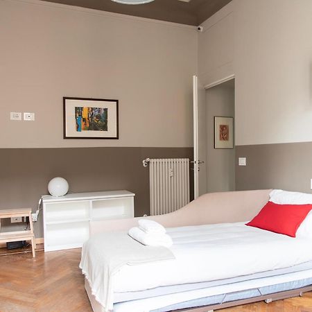 Youhosty - Chinatown Bright And Luxury Apartment มิลาน ภายนอก รูปภาพ