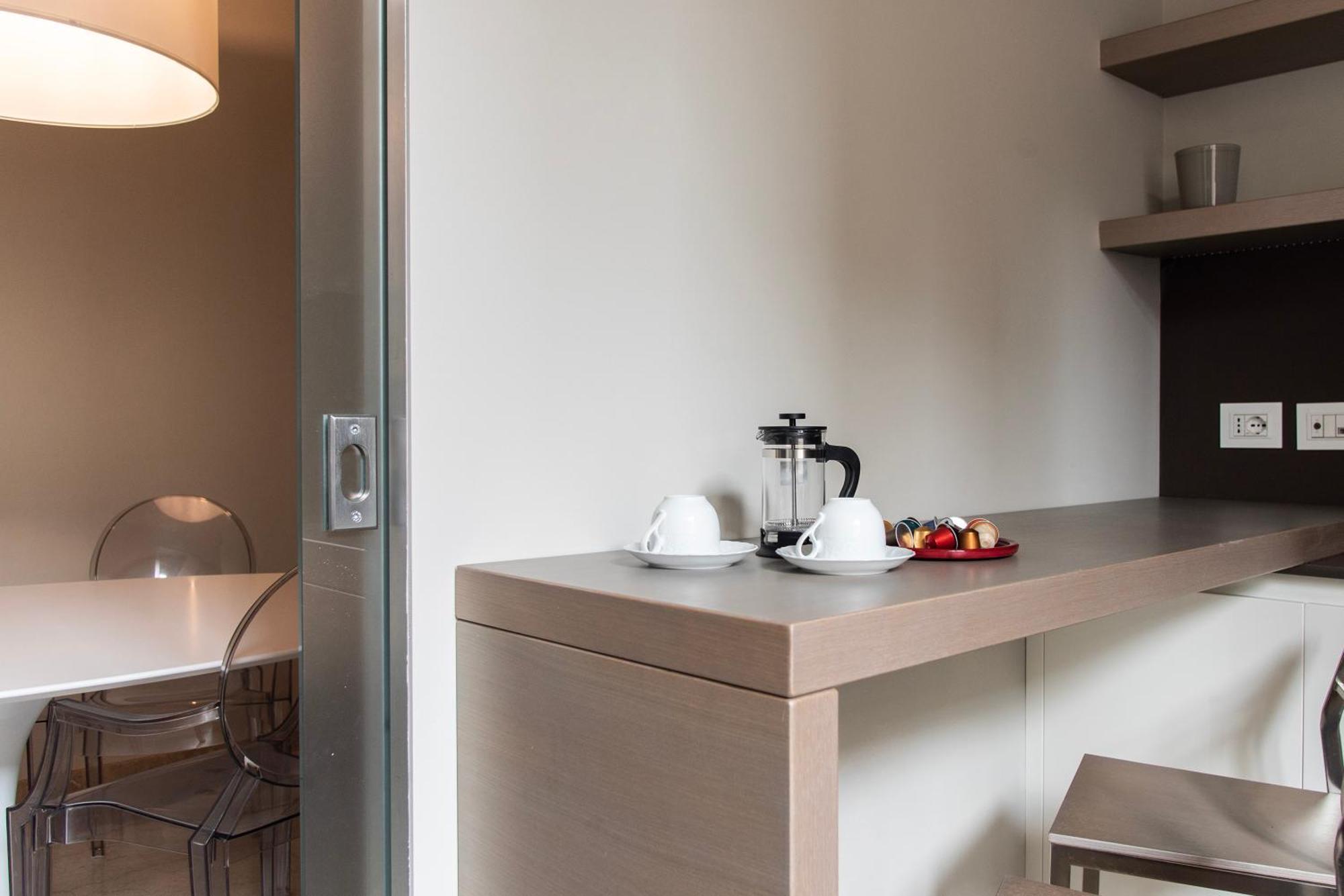 Youhosty - Chinatown Bright And Luxury Apartment มิลาน ภายนอก รูปภาพ